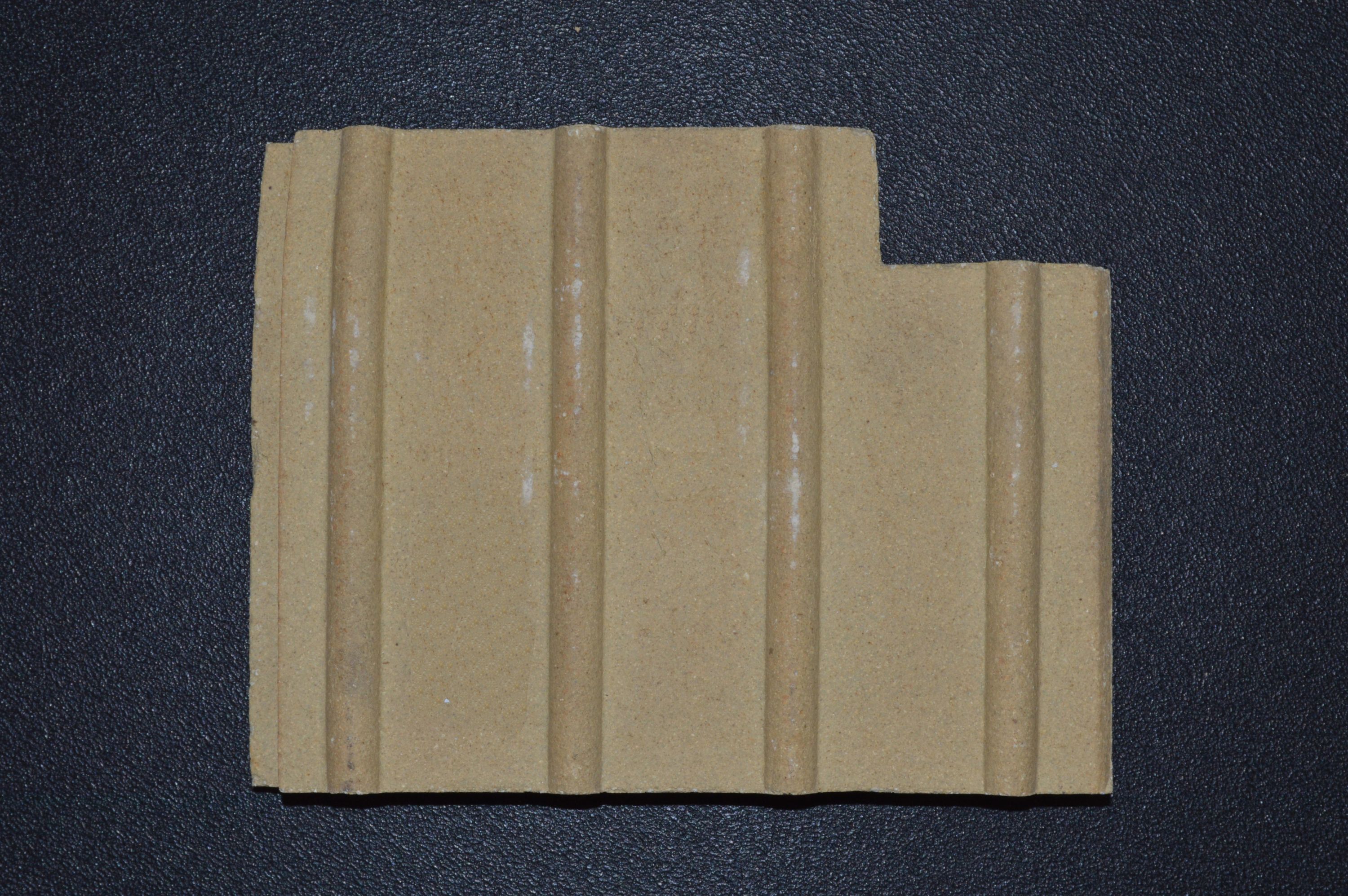 Leda Granat 900 Seitenstein rechts vorne